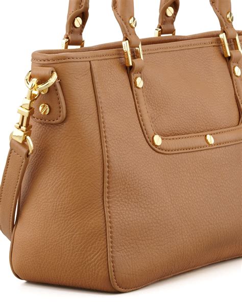 tory burch handbag outlet.